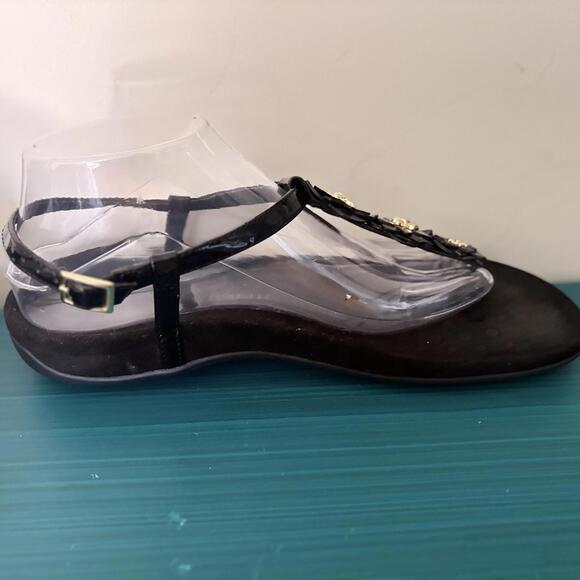 VIONIC Paulie T-strap Patent Leather Flower Sandals Orthotic - Picture 8 of 8